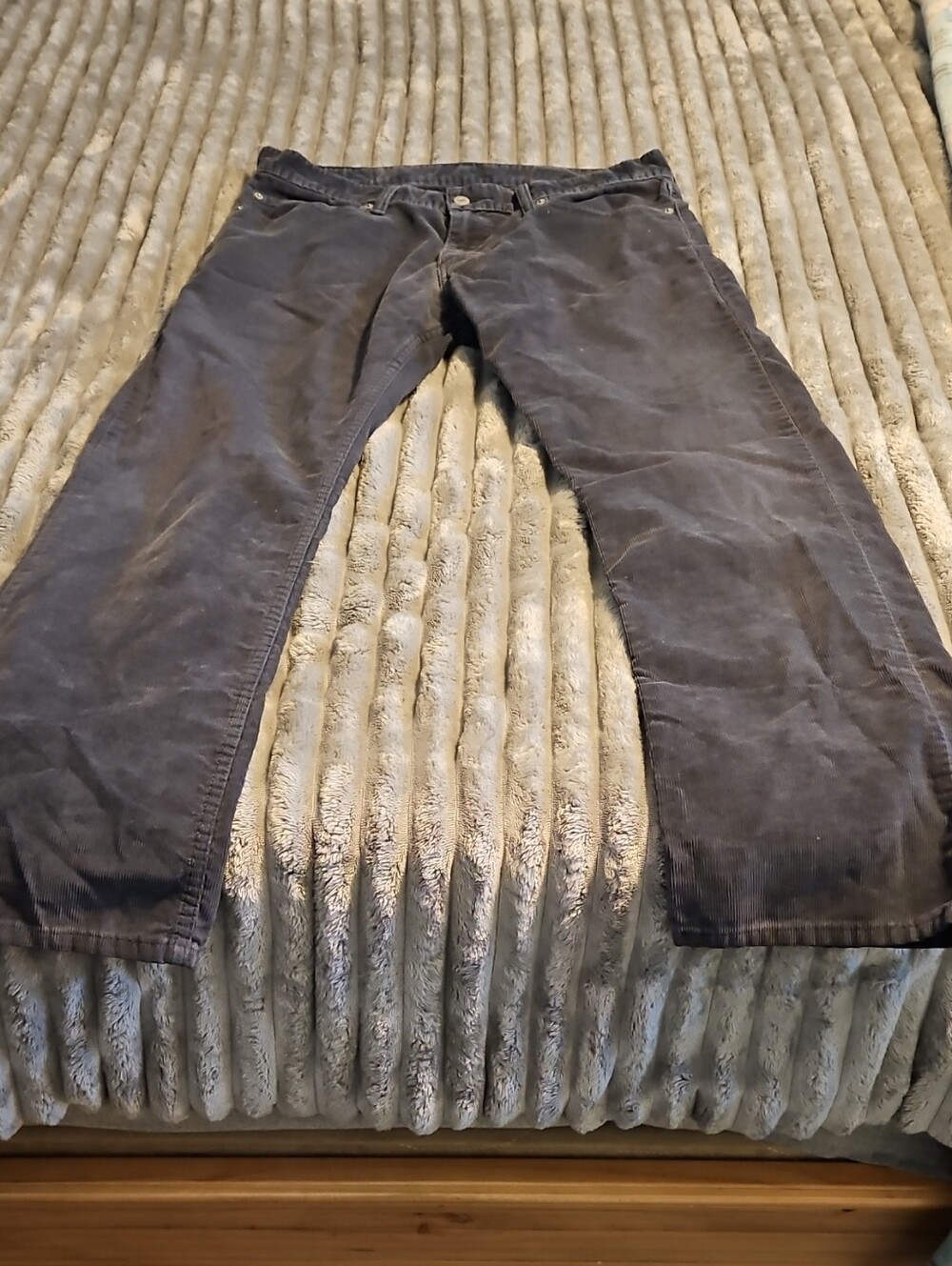 Levi's Men's Corduroy Jeans in Navy Blue